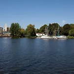 Hotel Vienna House By Wyndham Havelufer 4*