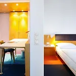 Vienna House By Wyndham Havelufer 4*