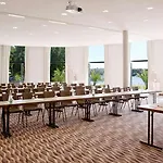 Vienna House By Wyndham Havelufer Hotel 4*