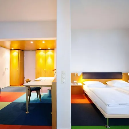 Vienna House By Wyndham Havelufer 4*