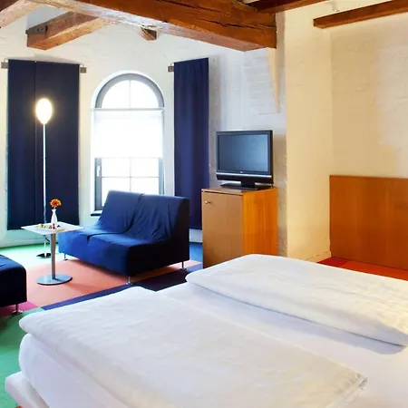 Otel Vienna House By Wyndham Havelufer 4*