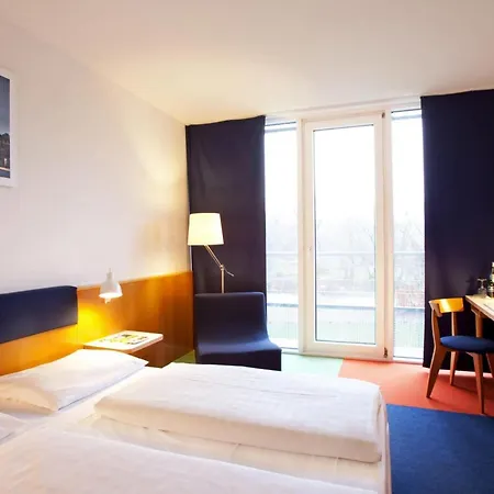 Vienna House By Wyndham Havelufer 4* Potsdam