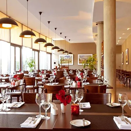 Vienna House By Wyndham Havelufer Hotel