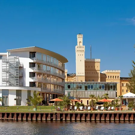 Vienna House By Wyndham Havelufer 酒店