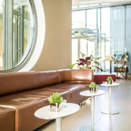 Vienna House By Wyndham Havelufer Hotel