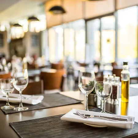 Vienna House By Wyndham Havelufer 4* Potsdam