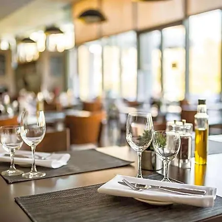 Hotel Vienna House By Wyndham Havelufer 4*