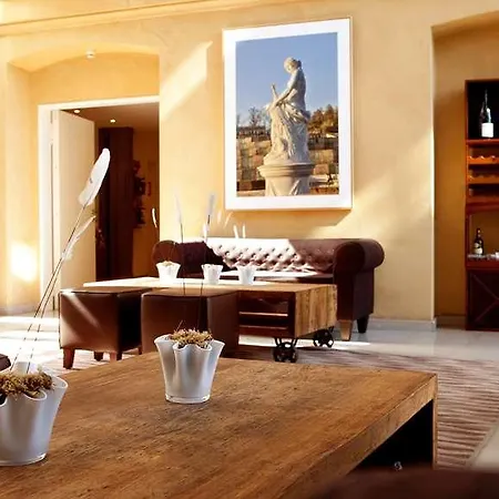 Vienna House By Wyndham Havelufer Otel Potsdam