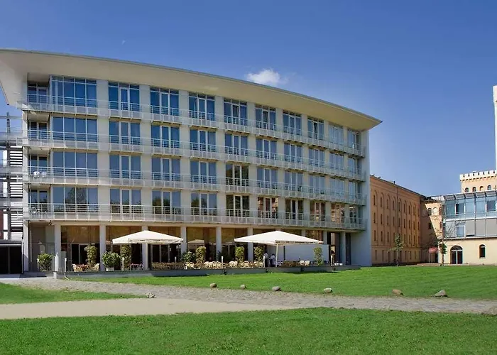 Hotel Vienna House By Wyndham Havelufer 4*