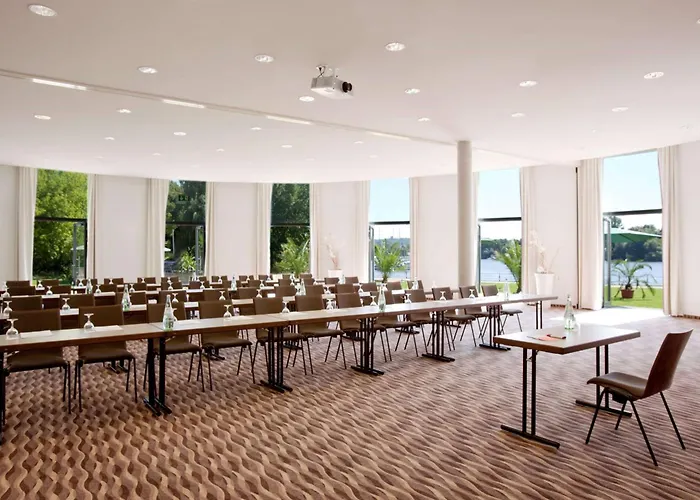 Vienna House By Wyndham Havelufer Hotel Potsdam