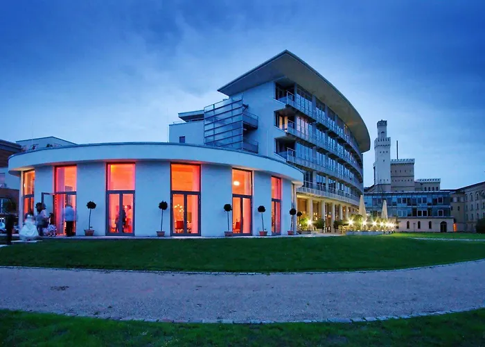 Vienna House By Wyndham Havelufer 波茨坦