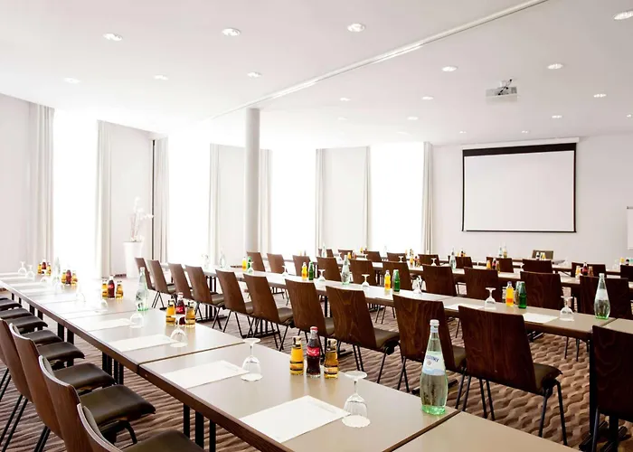 فندق Vienna House By Wyndham Havelufer 4*