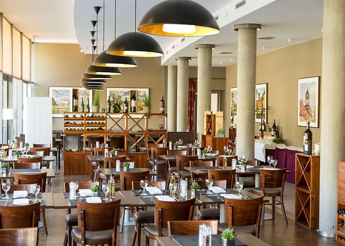 فندق Vienna House By Wyndham Havelufer 4*