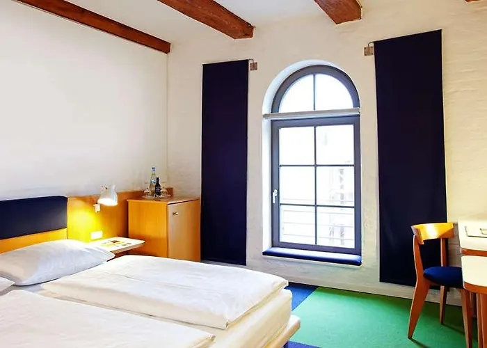 Vienna House By Wyndham Havelufer 4* بوتسدام